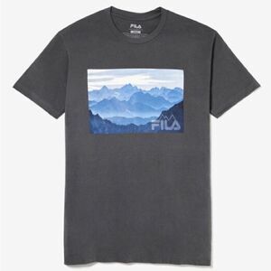 NWT FILA Mountain Vista Tee size Medium